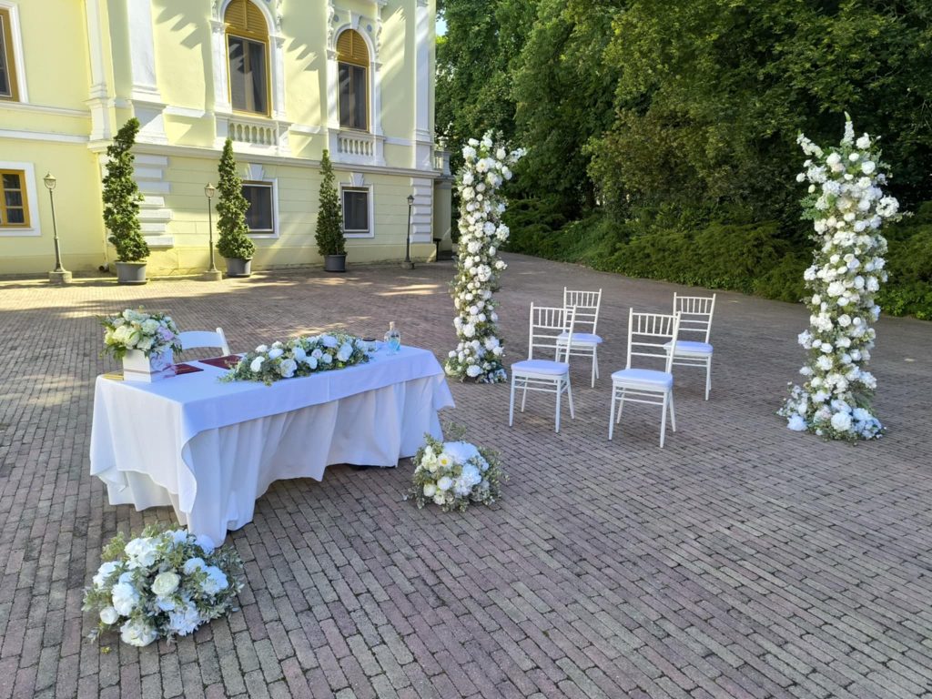 Kastélyok, paloták, lánykérés-elegancia magas fokon – DekorÁgi dekoráció 31. kép